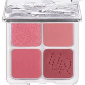 HUDA BEAUTY
Blush Filter Blurring Blushlighters Palette-Rose Berry